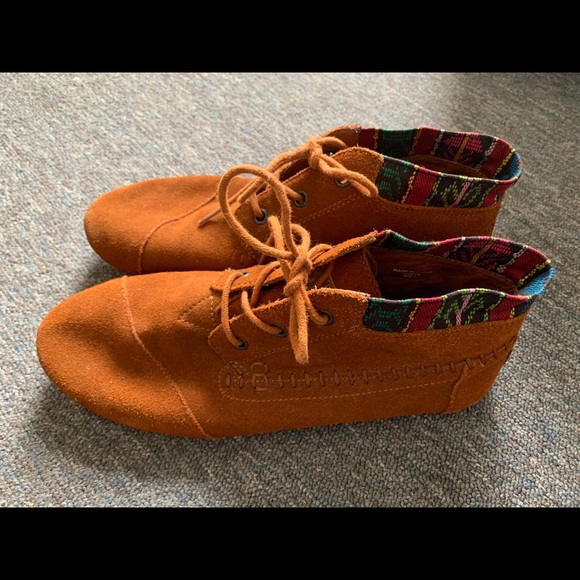 TOMS Suede Aztec Ankle Booties - Picture 1 of 9
